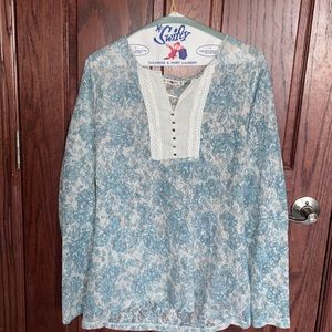 Lace long sleeve top